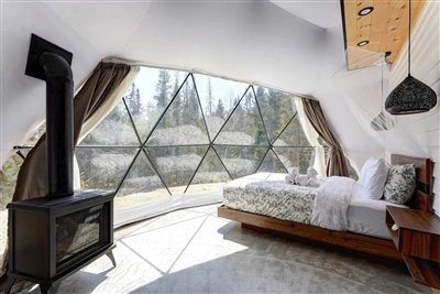 Tenda Kubah Jieol 7m di Quebec, Kanada